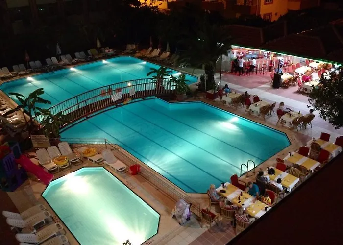 アパートホテル Gazipasa Star シダ