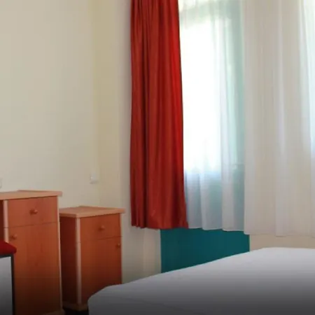 Gazipasa Star Ξενοδοχείο με διαμερίσματα 3*